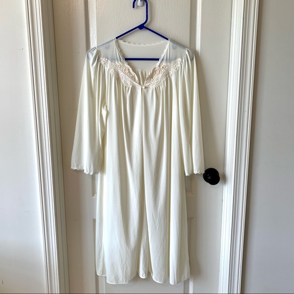 Vintage SHADOWLINE Ivory Housecoat/Robe—SZ. Sm - Picture 10 of 14
